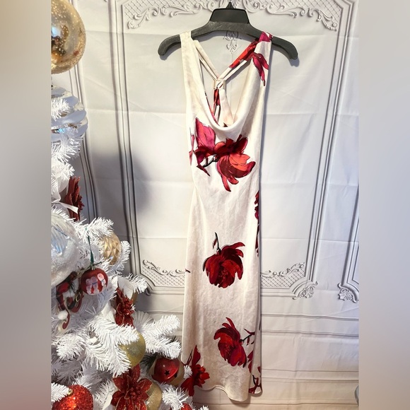 NWT Zara  dress maxi satin floral boho  SIZE XS
🚨FIRM  PRICE NO DISCOUNT - Picture 15 of 16